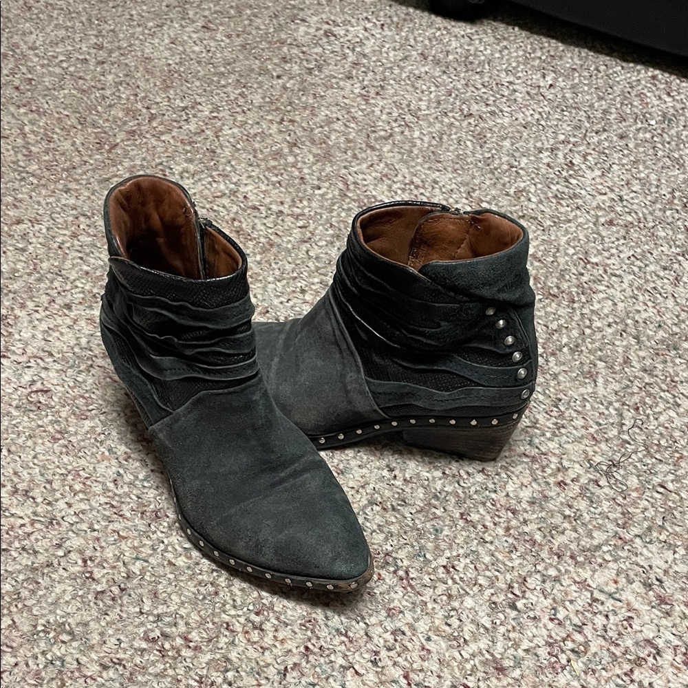 AS 98 Stylish Black leather Ankle Boots with silver stud accents